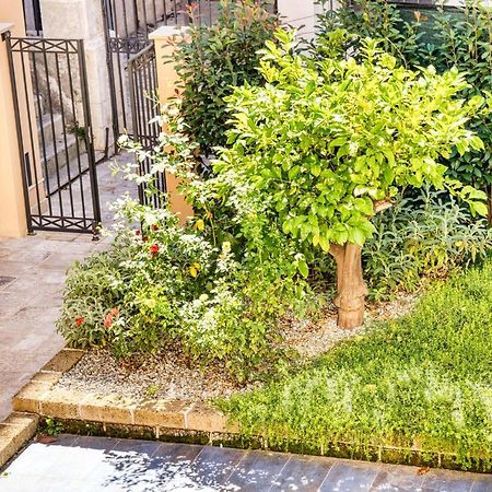 Giardino Dei Lenti Hotell Bari Exteriör bild
